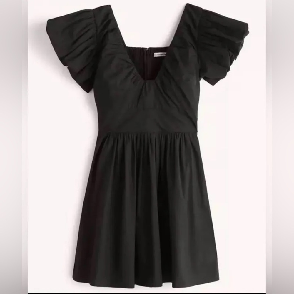 Abercrombie Puff Sleeve Flirty Skort